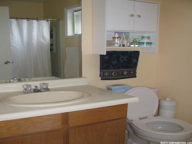 255 E Hill Ave, Murray, UT 84107 — photo 8