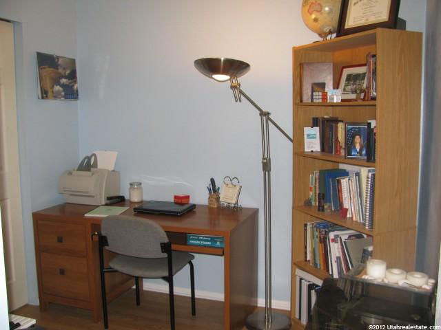 255 E Hill Ave, Murray, UT 84107 — photo 10