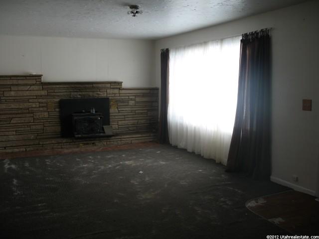 1048 E 2000 N, Vernal, UT 84078 — photo 3