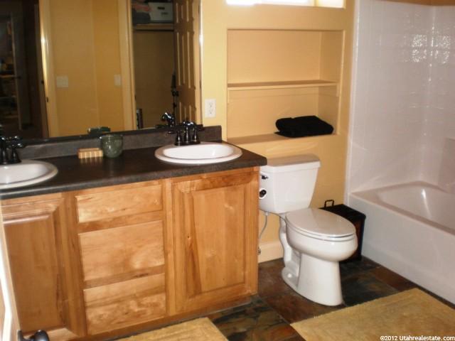 2446 E 2070 S, St. George, UT 84790 — photo 12