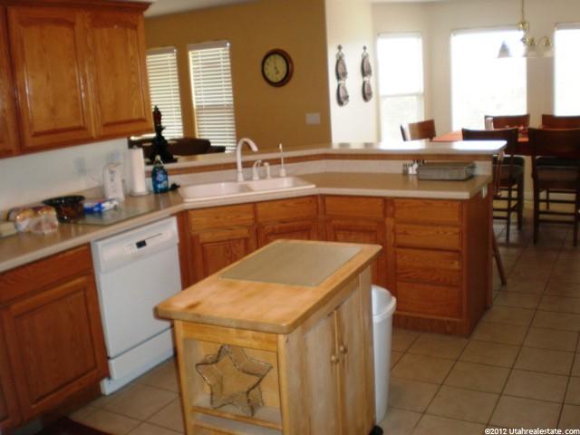 2446 E 2070 S, St. George, UT 84790 — photo 5