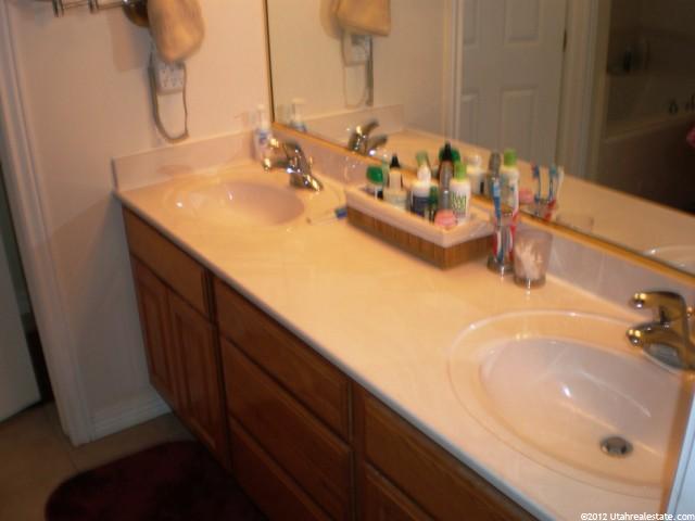 2446 E 2070 S, St. George, UT 84790 — photo 10