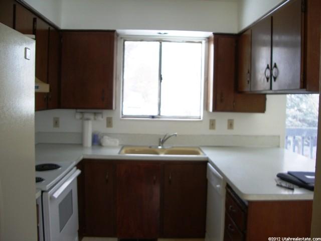 540 N 800 E, Layton, UT 84041 — photo 3