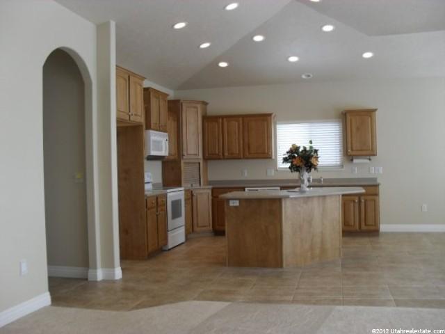 4695 W 4100 S, West Haven, UT 84401 — photo 5