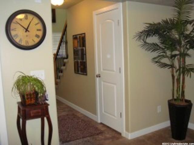 2061 N Evans Cove Loop, Layton, UT 84041 — photo 4