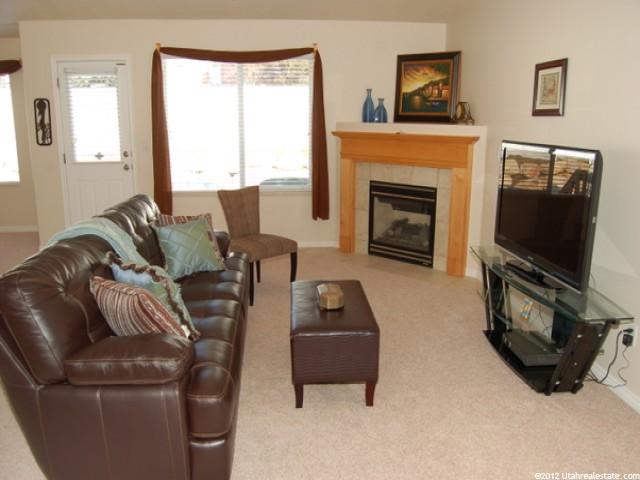 383 E 1625 N, Layton, UT 84041 — photo 2