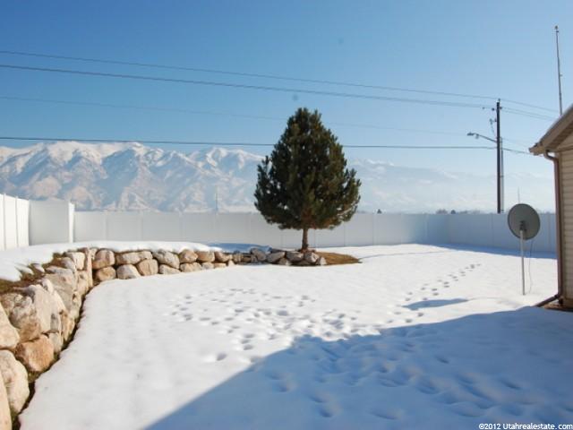 383 E 1625 N, Layton, UT 84041 — photo 8