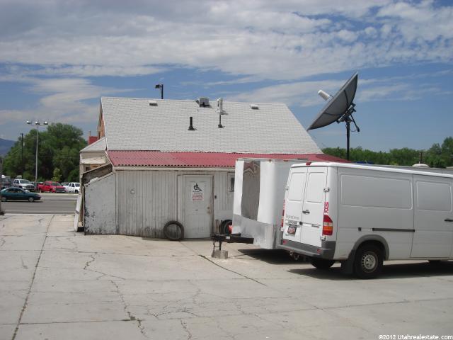 9087 S State St, Sandy, UT 84070 — photo 3