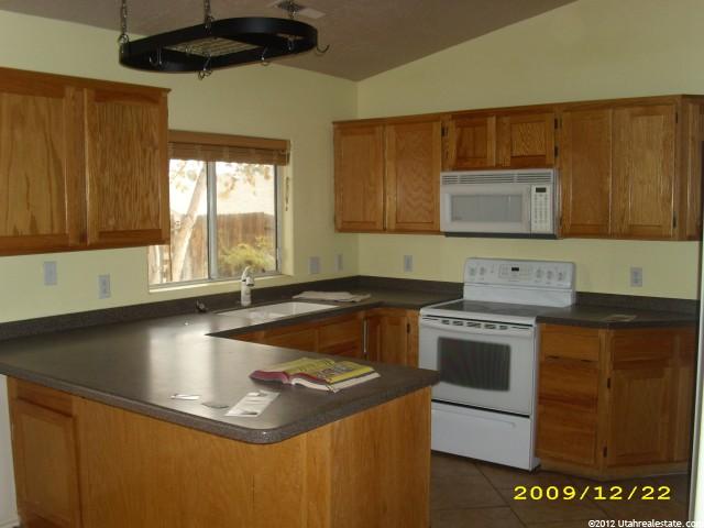 372 N 2000 E, St. George, UT 84790 — photo 2