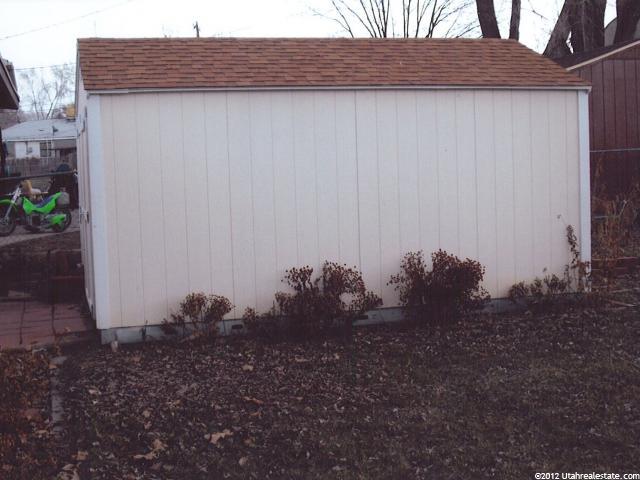 413 W 2350 N, Sunset, UT 84015 — photo 10