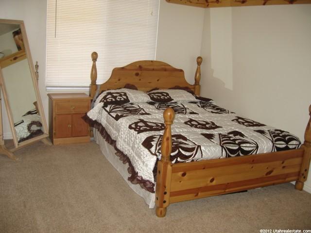 662 Plum Creek Ln, Ogden, UT 84404 — photo 10