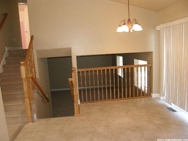2012 N 550 W, Clinton, UT 84015 — photo 4