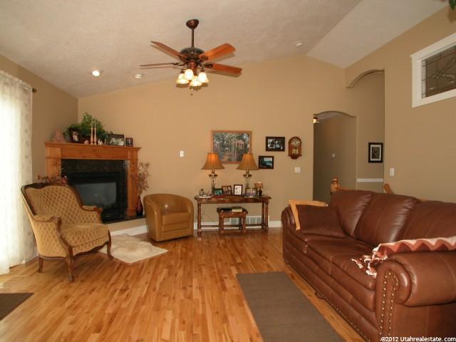 1106 S 470 E, Providence, UT 84332 — photo 4