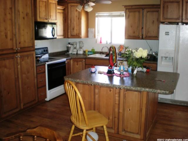598 N 1275 W, St. George, UT 84770 — photo 4