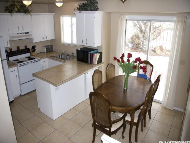 219 N 400 W, Clearfield, UT 84015 — photo 4