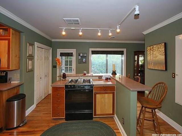 4423 Wander Ln, Holladay, UT 84124 — photo 4