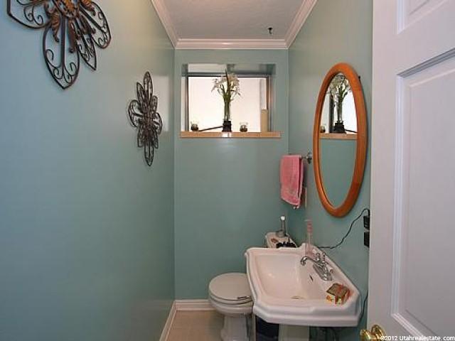 4423 Wander Ln, Holladay, UT 84124 — photo 6