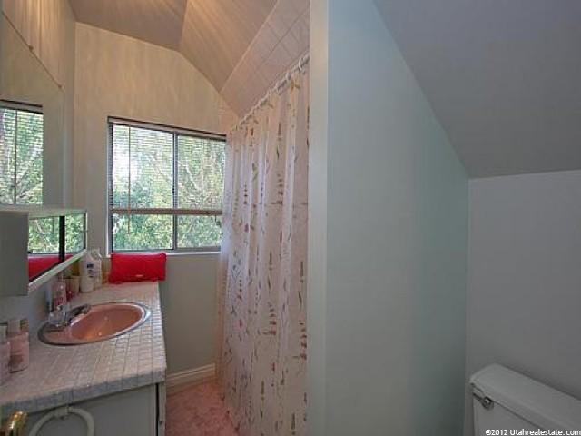 4423 Wander Ln, Holladay, UT 84124 — photo 9