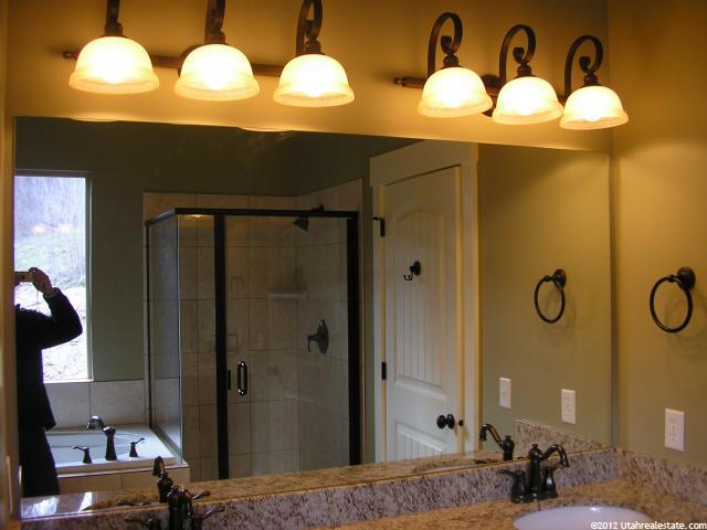 604 W 1175 N, Farmington, UT 84025 — photo 8