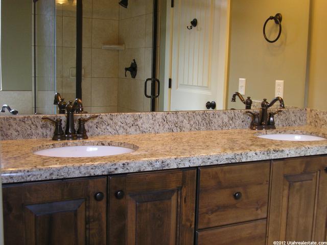 604 W 1175 N, Farmington, UT 84025 — photo 9