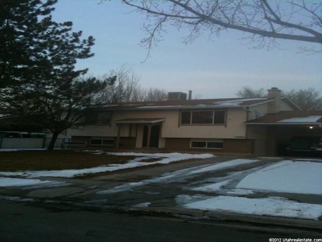 10529 S Silver Mountain Dr E, Sandy, UT 84094 — photo 2