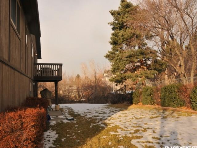 2470 E Granite Pl, Sandy, UT 84092 — photo 12