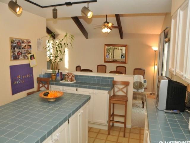 2470 E Granite Pl, Sandy, UT 84092 — photo 4