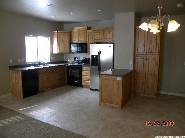 8723 Desert Canyon Rd, Eagle Mountain, UT 84005 — photo 3