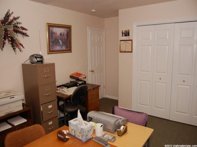 956 W 1730 N, Clinton, UT 84015 — photo 6