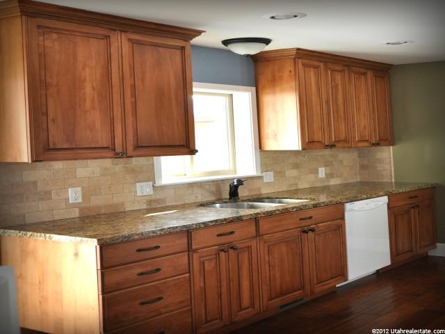 1869 S Davis Blvd E, Bountiful, UT 84010 — photo 5