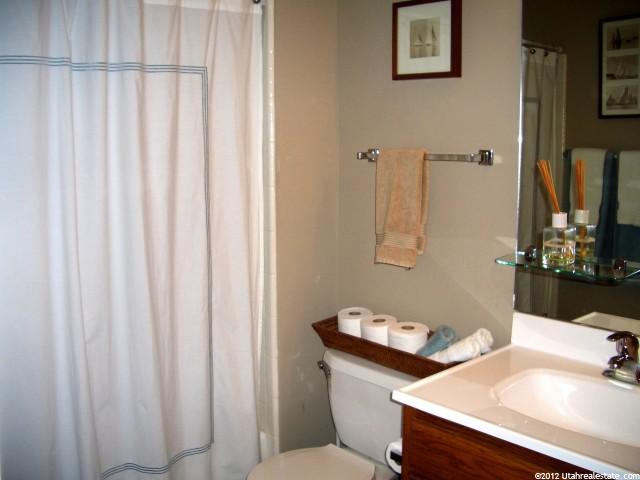 323 W 1350 N, Centerville, UT 84014 — photo 12