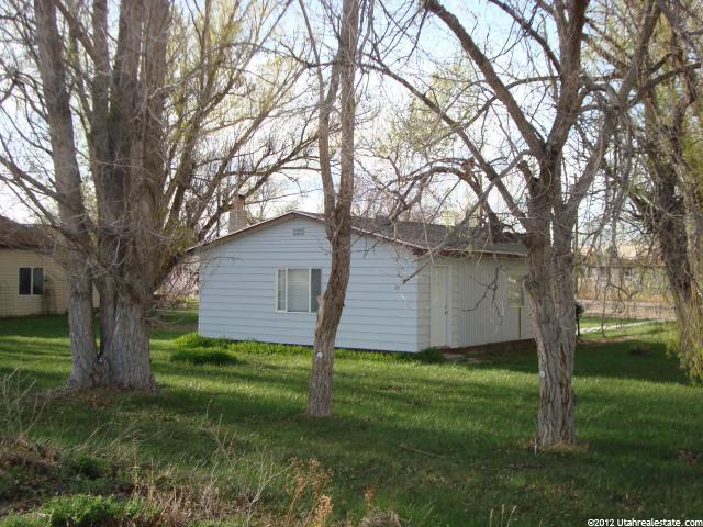 455 E 100 S, Myton, UT 84052 — photo 2