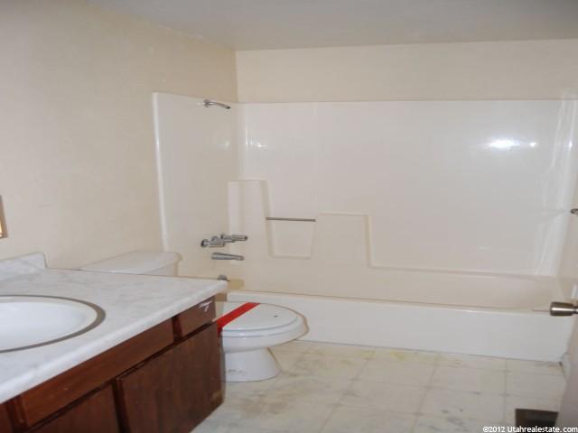 235 W 600 N, Vernal, UT 84078 — photo 5
