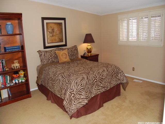 810 E Enchanted Dr, Midvale, UT 84047 — photo 6