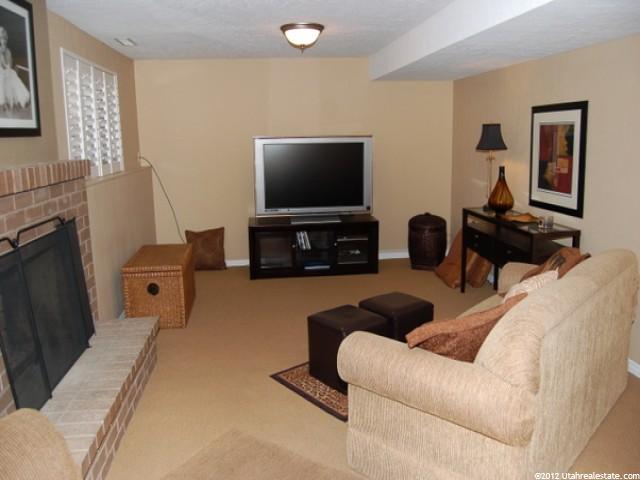 810 E Enchanted Dr, Midvale, UT 84047 — photo 10