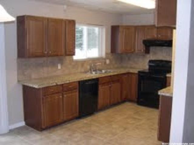 1952 W Gregory Dr, Layton, UT 84041 — photo 2
