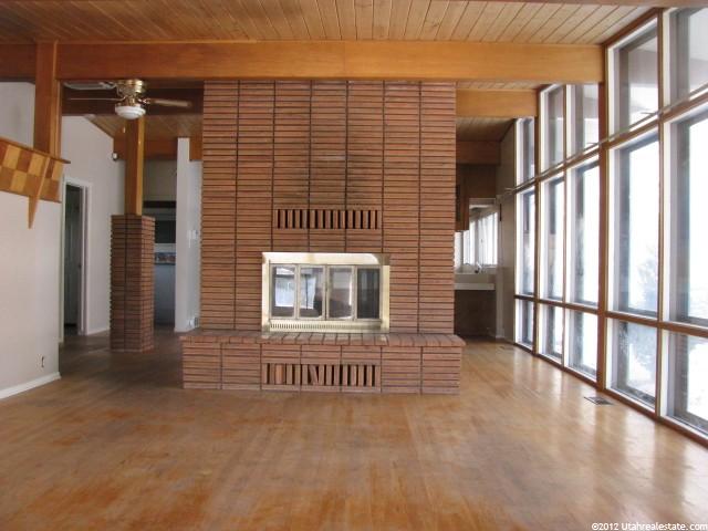 895 Simoron Dr, Ogden, UT 84404 — photo 2