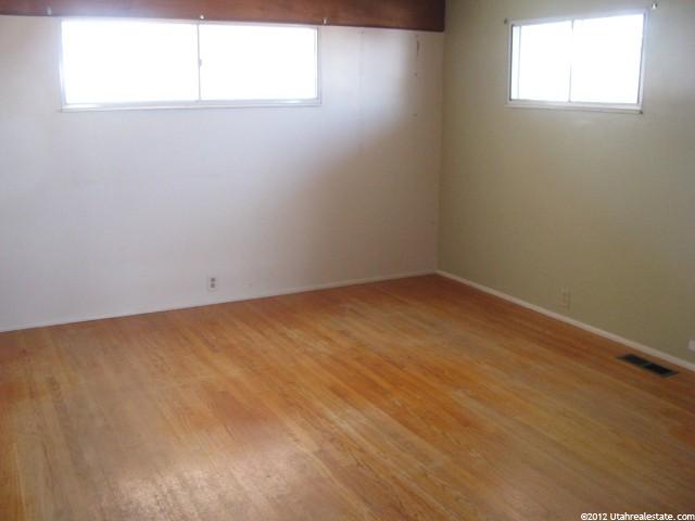 895 Simoron Dr, Ogden, UT 84404 — photo 5