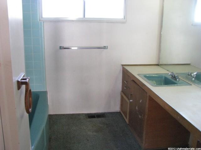 895 Simoron Dr, Ogden, UT 84404 — photo 7