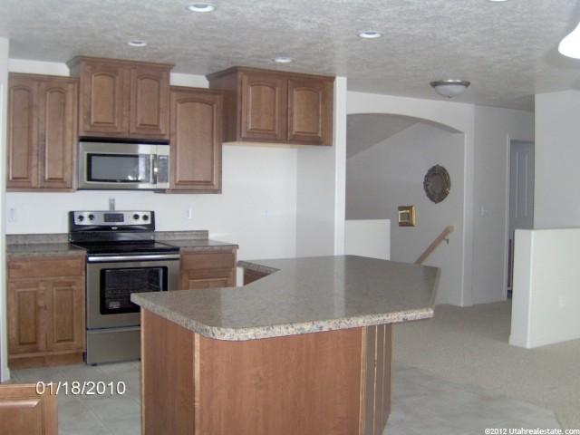 455 S Ladera Dr, Vernal, UT 84078 — photo 2