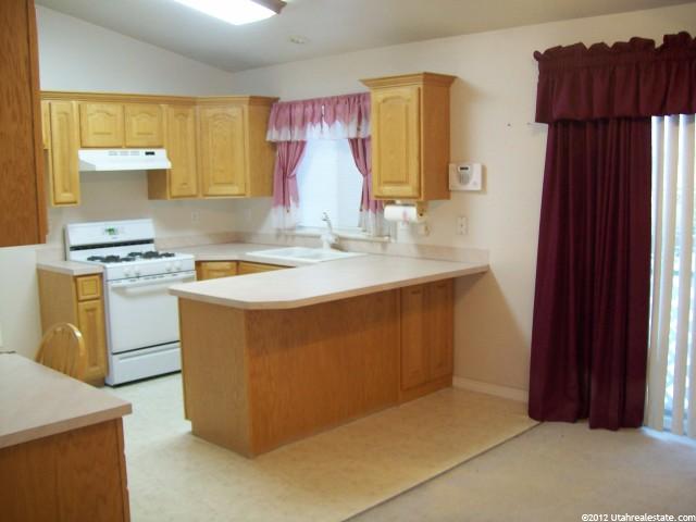 2368 W 2120 N, Clinton, UT 84015 — photo 2
