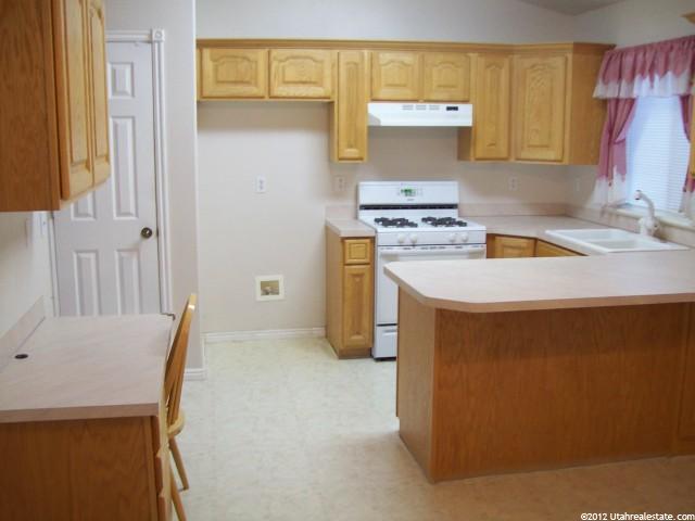2368 W 2120 N, Clinton, UT 84015 — photo 3