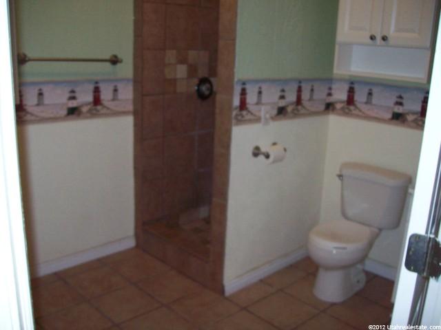 2368 W 2120 N, Clinton, UT 84015 — photo 5