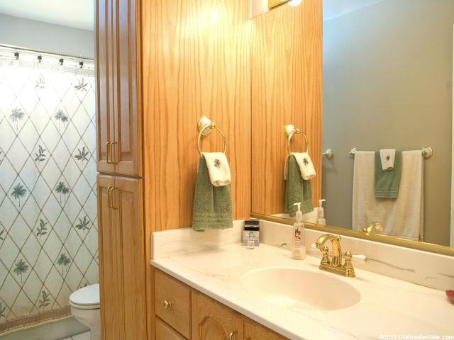 864 W 2000 S, Woods Cross, UT 84087 — photo 7