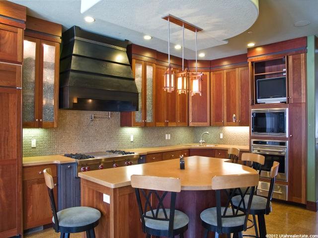 4290 Wander Ln, Holladay, UT 84124 — photo 4