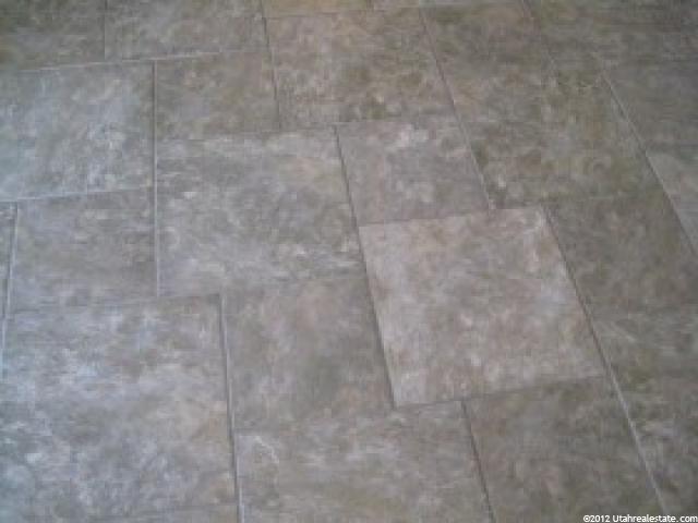 607 E 1600 S, Springville, UT 84663 — photo 3