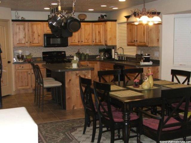 1999 N 2595 W, Clinton, UT 84015 — photo 2