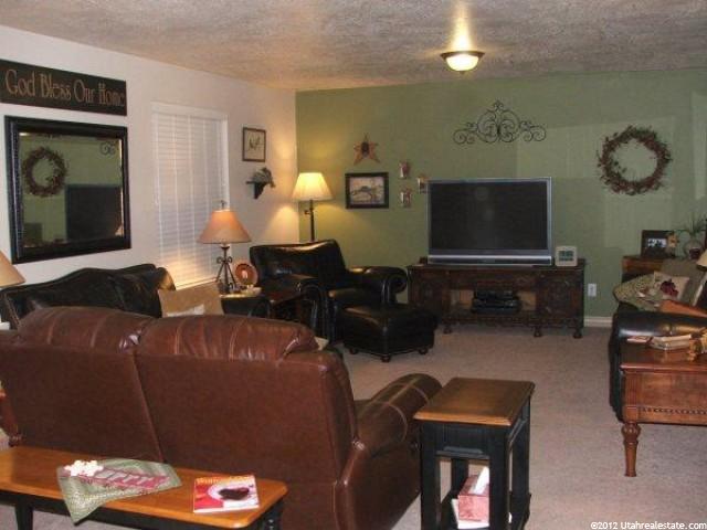 1999 N 2595 W, Clinton, UT 84015 — photo 3
