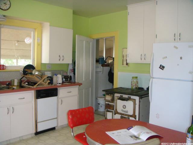 17 E 200 N, Loa, UT 84747 — photo 6