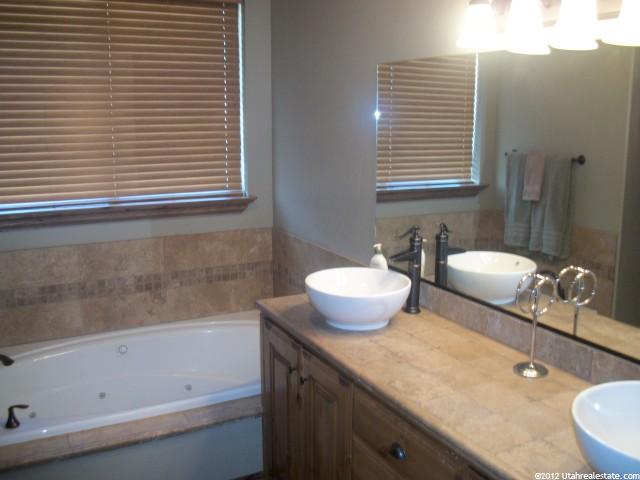 1110 S Forgotten Ln, Providence, UT 84332 — photo 7
